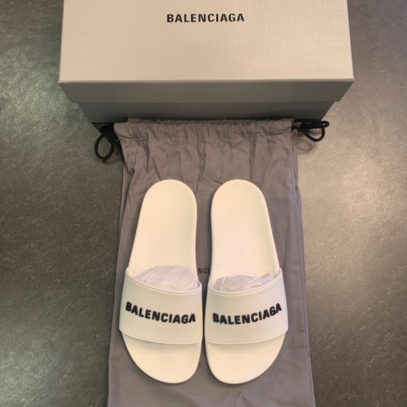 Balenciaga Women’s Logo Pool Slides - Picture 2 of 4